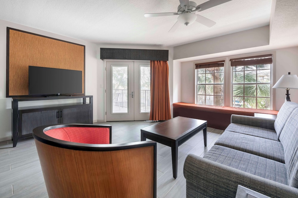Hilton Vacation Club Aqua Sol Orlando West - photo 35