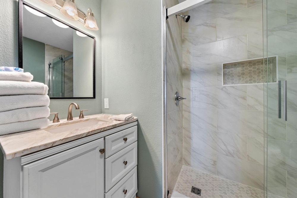 Obsession - carbon neutral hotel in Gulf Shores