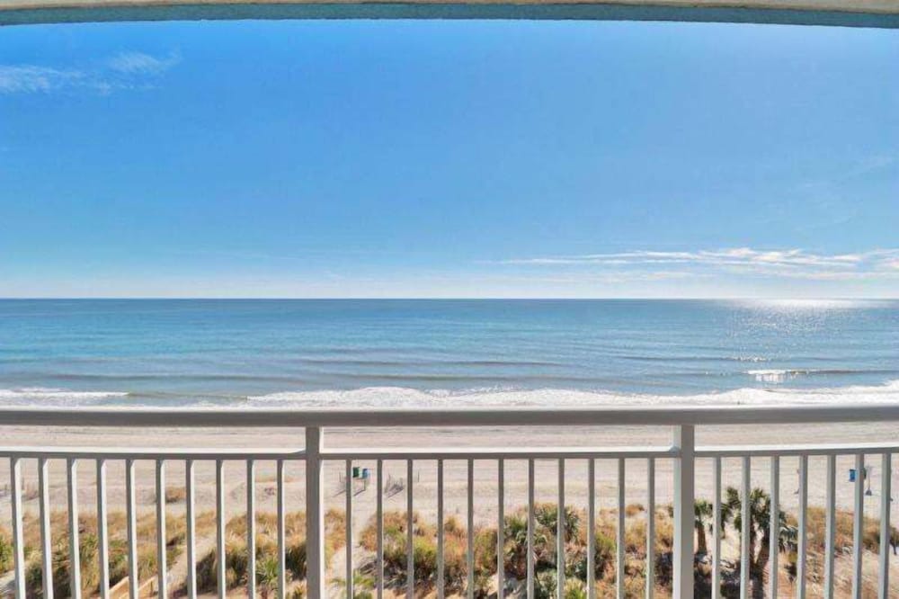 Ocean Blue 1102 - carbon neutral hotel in Myrtle Beach