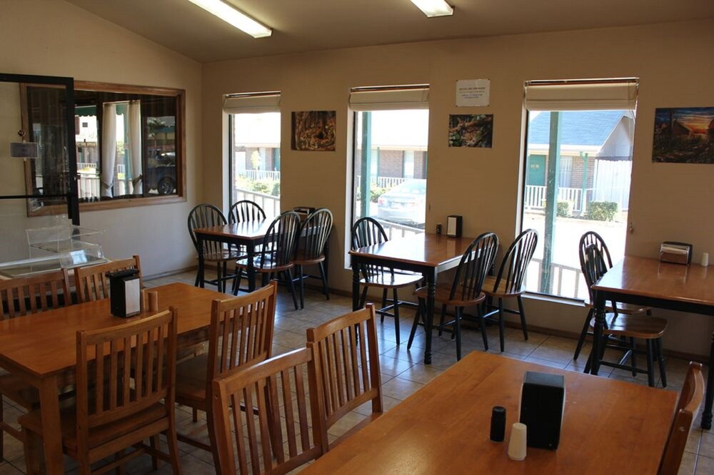 Oakhill Inn Tahlequah - photo 27