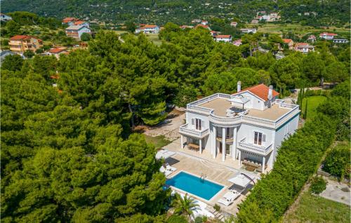 6 Bedroom Lovely Home In Rab — 5-Star Luxury Hotel in Rab, Croatia