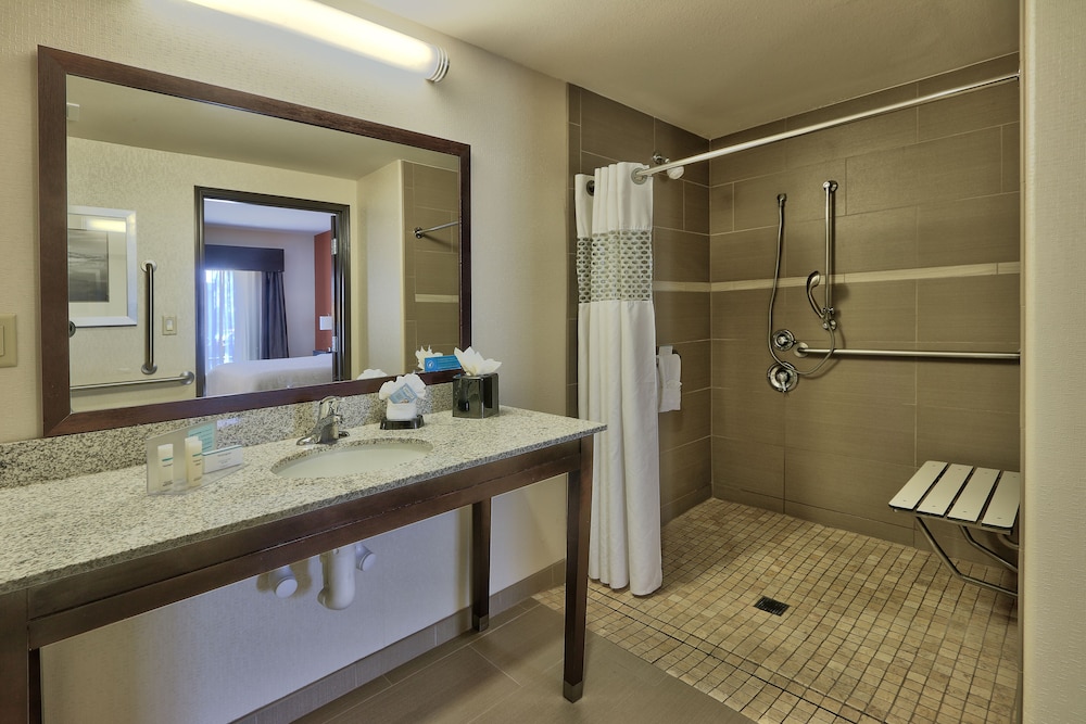 Hampton Inn & Suites Albuquerque North I 25 - photo 16