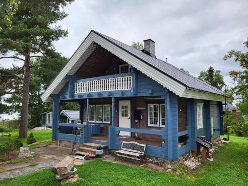 3 Bedroom Cottage with Sauna by the Sea — 4-Star Luxury Hotel in Vaasa, Finland