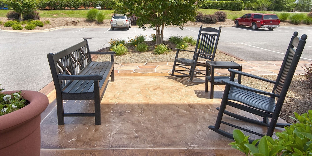 Hampton Inn & Suites Seneca Clemson Area - photo 68