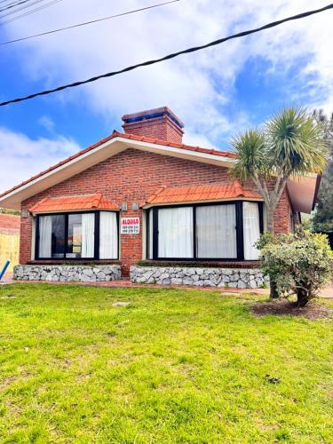 Casas Alquiler Calle Mondello Piriapolis — Piriapolis