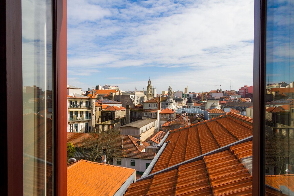 Liiiving in Porto Historic Clérigos Studios — 4-Star Luxury Hotel in Porto, Portugal