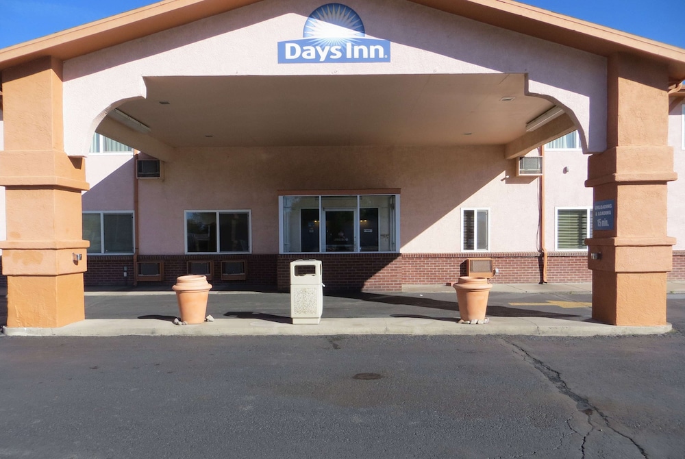Days Inn by Wyndham Alamosa - photo 57