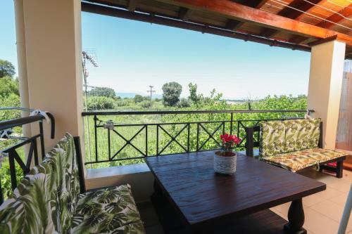 Natasha s home — 4-Star Luxury Hotel in Perama, Greece