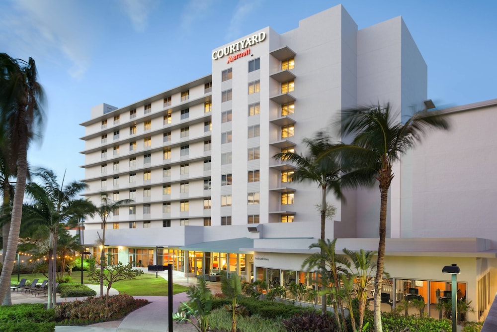 Courtyard by Marriott Miami Airport - photo 2