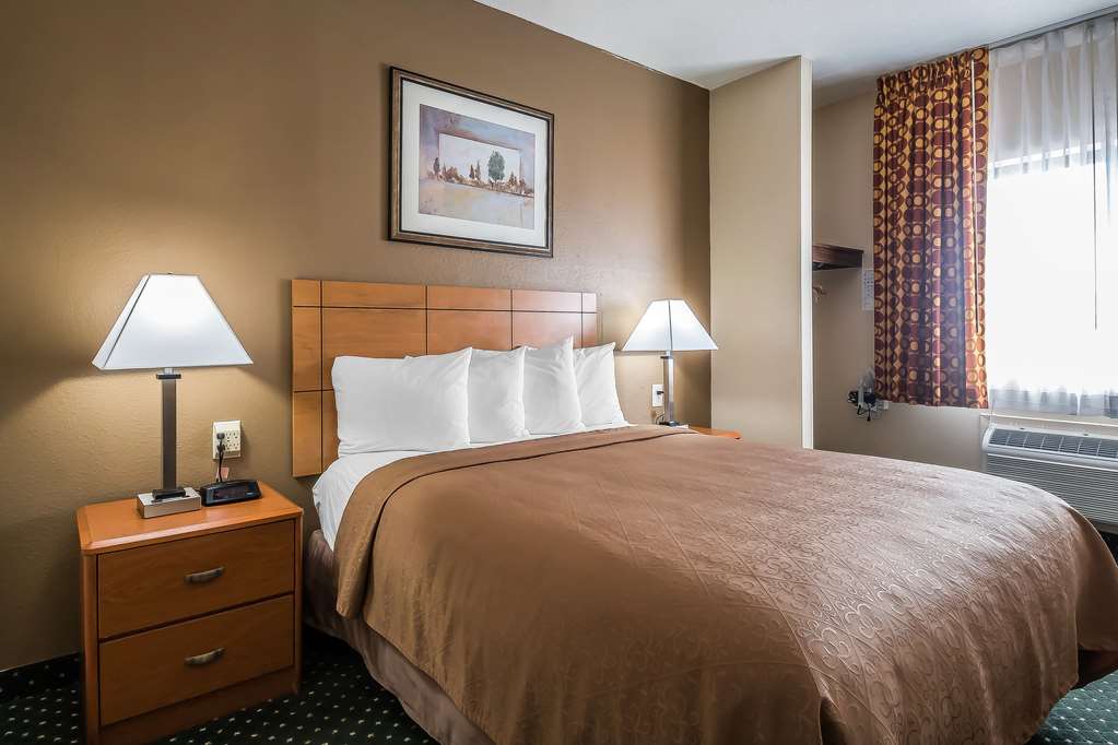 Quality Inn Coralville Iowa River Landing - photo 13