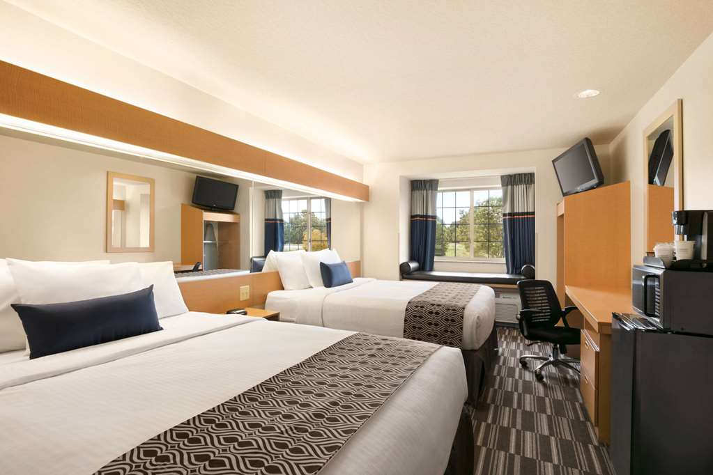 Microtel Inn & Suites by Wyndham Culpeper - photo 14