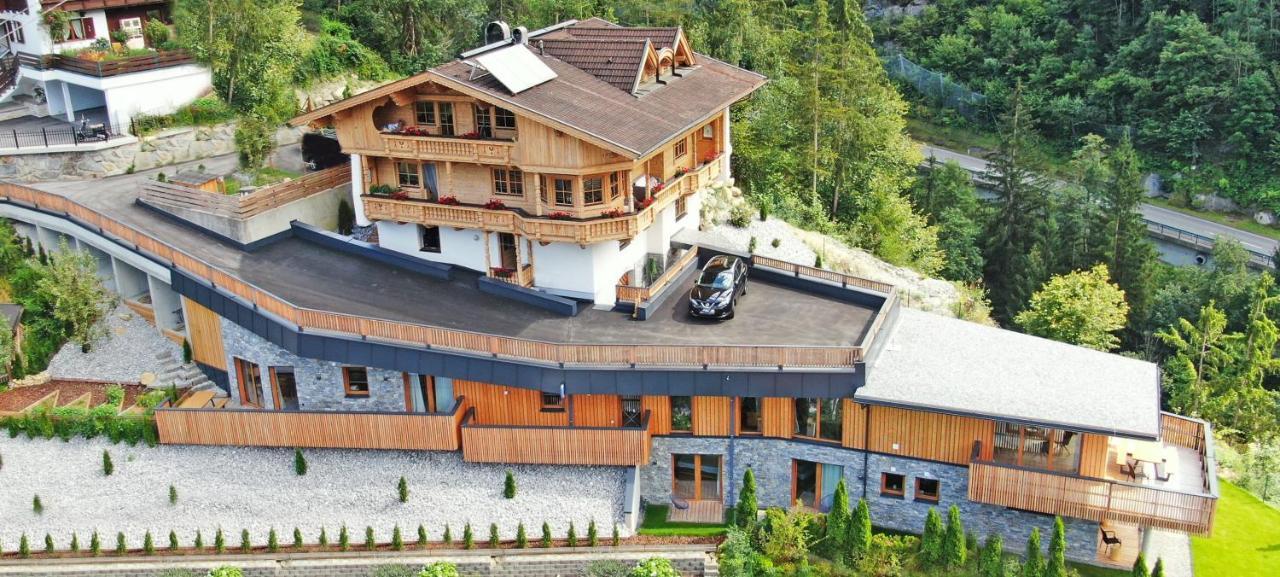 Appartement Hauser — 4-Star Luxury Hotel in Zell Am Ziller, Austria