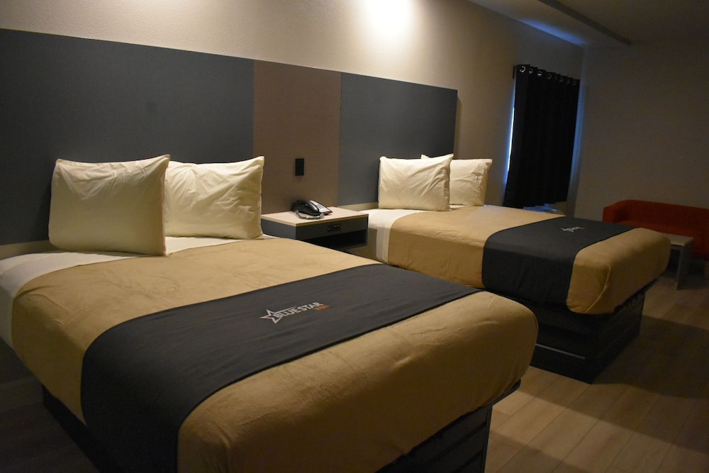 Bluestar Inn - photo 9
