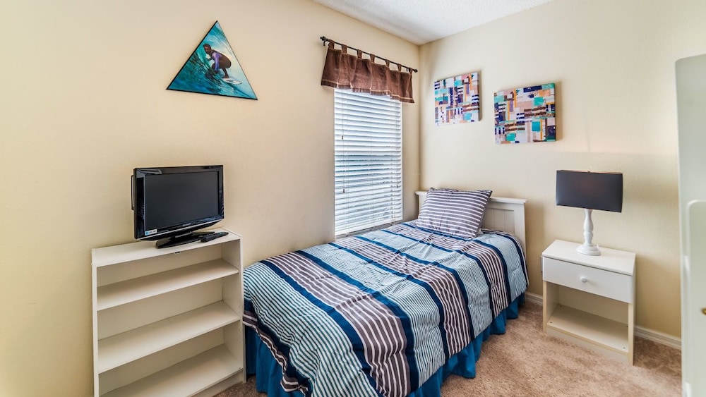 Grhlk2740 Emerald Island Resort 7 Bed 4 Baths House - photo 12
