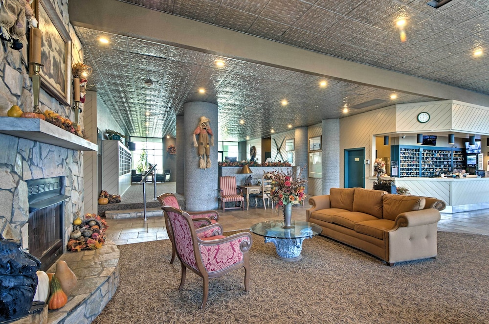 4 Mi to Sugar Mtn Resort: Condo w Indoor Pool - photo 18