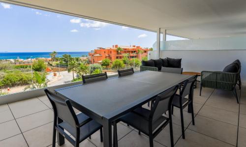 Via Celere 2405 Beautiful apartment with seaview — 4-Star Luxury Hotel in Casares, Spain