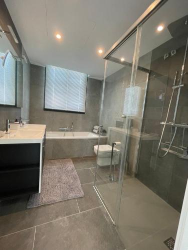 Stunning villa in BenalmA dena with amazing views pool and large gym — 4-Star Luxury Hotel in Benalmadena, Spain