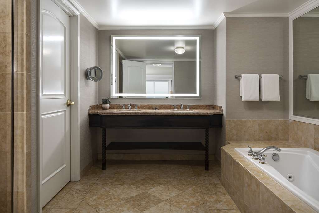 Hyatt Regency Huntington Beach Resort and Spa - photo 25