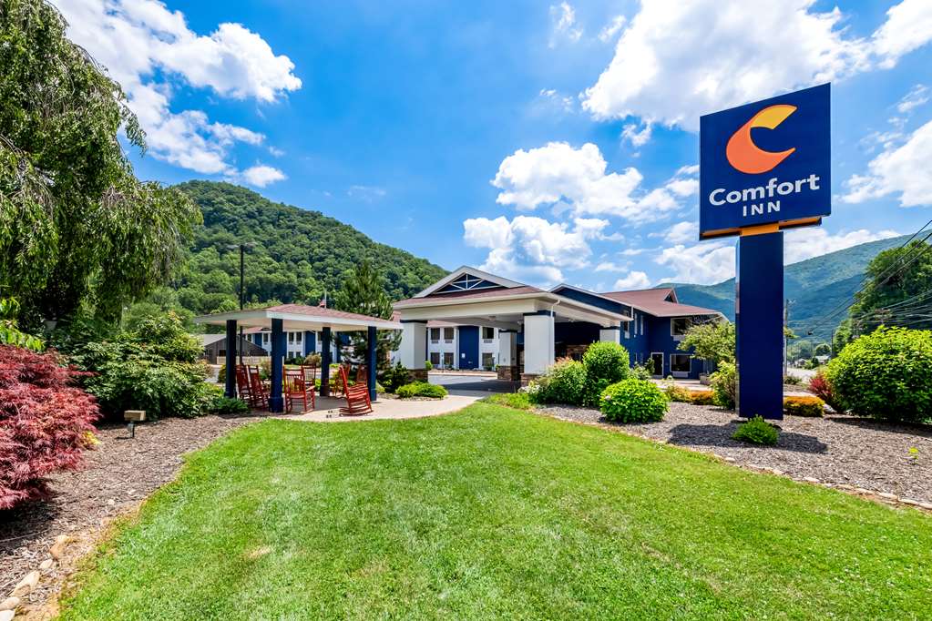 Comfort Inn near Great Smoky Mountain National Park — hotel in Maggie Valley