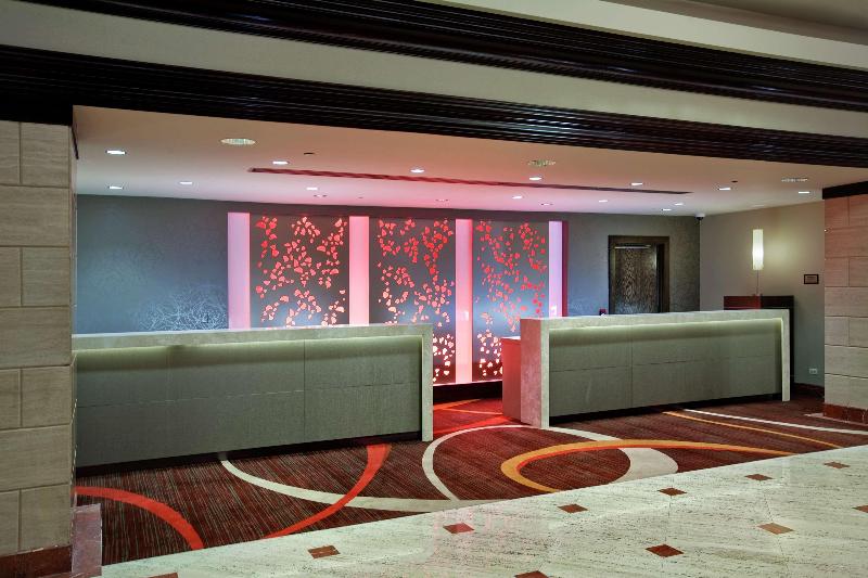 Hilton Rosemont Chicago O'Hare - photo 7