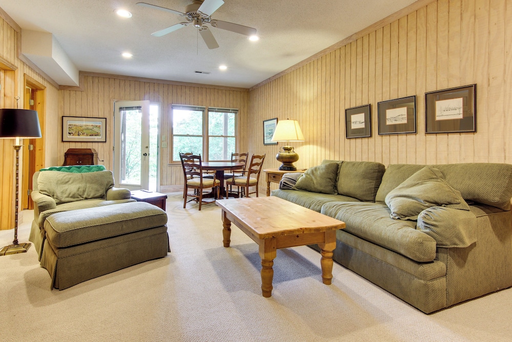 Relaxing Saluda Home Near Waterfall Trails 19211862 — Saluda