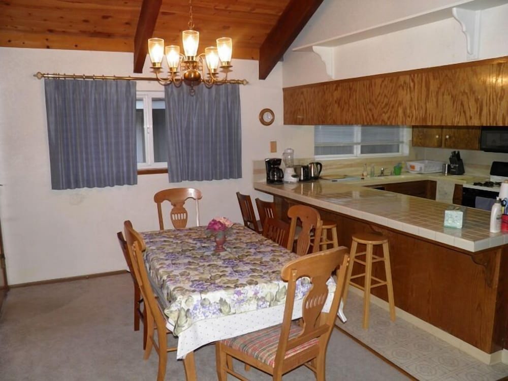 835 Paloma Ave. - photo 5