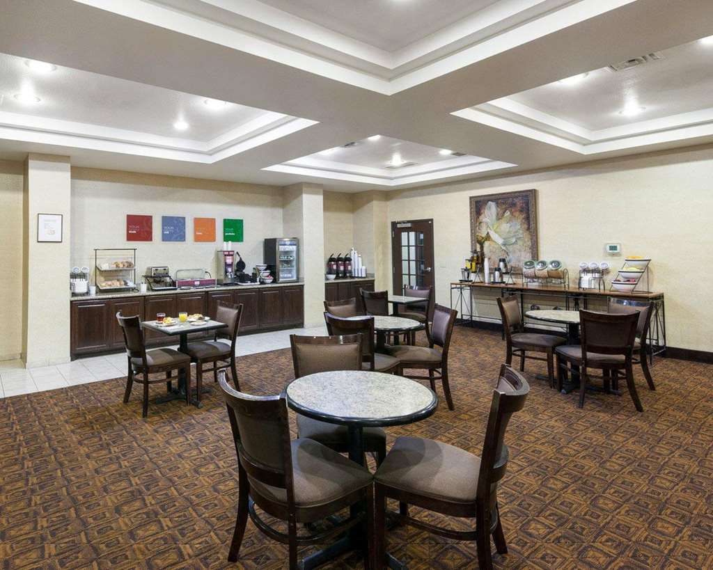 Comfort Inn & Suites Regional Medical Center - photo 28