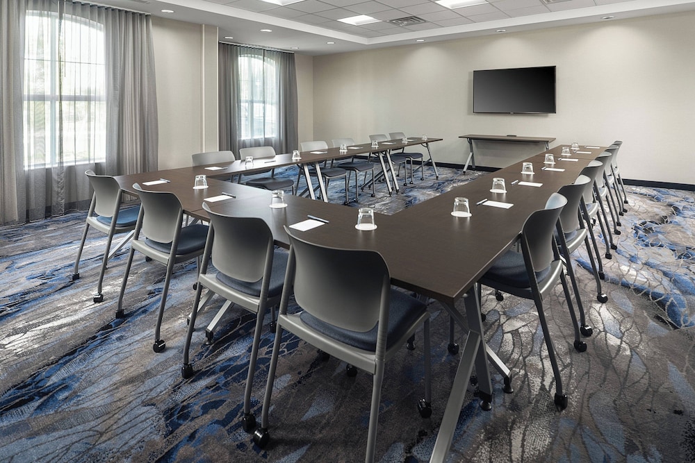 Fairfield Inn & Suites by Marriott South Kingstown Newport Area - photo 27