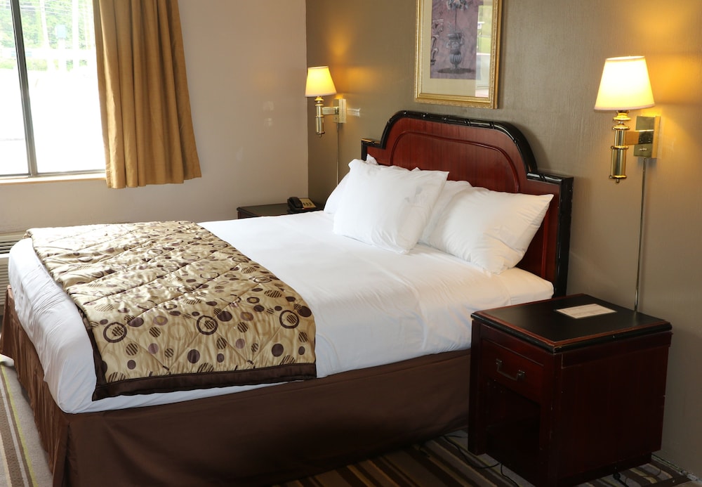 American Elite Inn - photo 13