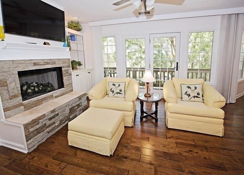 4 Mizzenmast Court at the Sea Pines Resort - photo 3