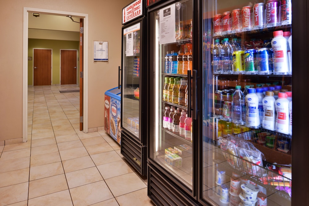 Candlewood Suites Terre Haute by IHG - photo 34