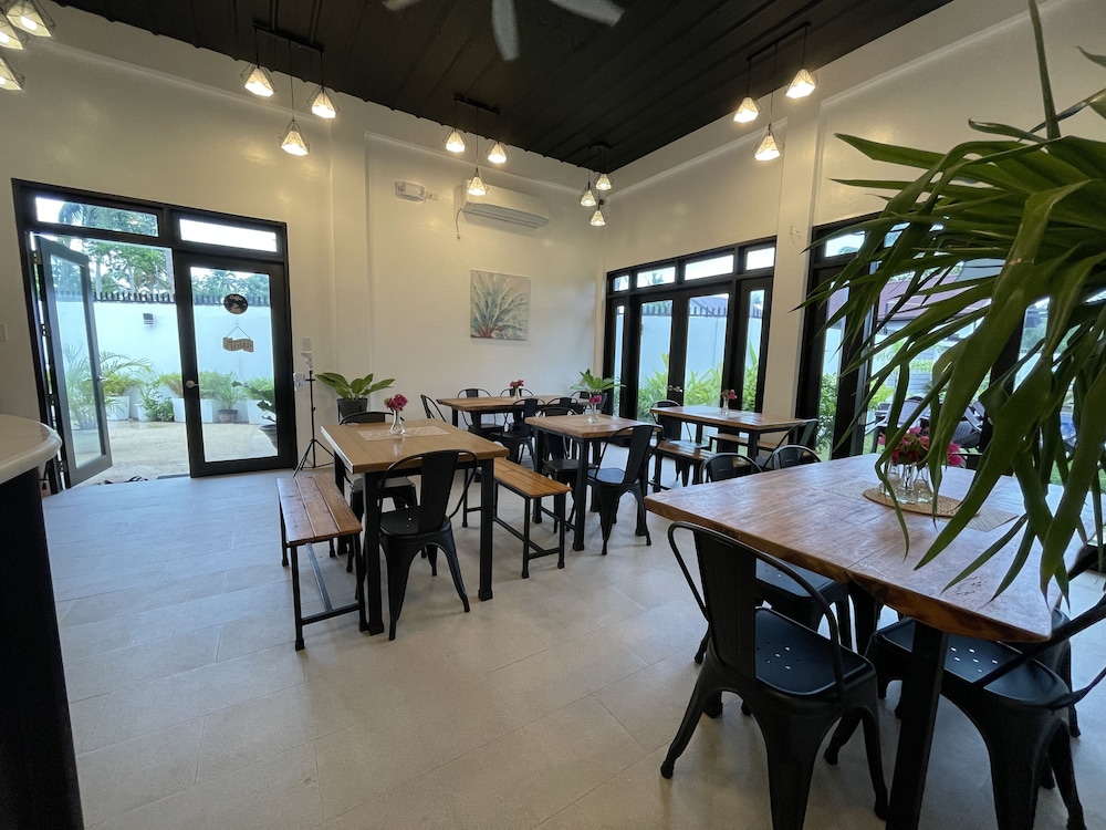 Thistle Inn - carbon neutral hotel in Panglao