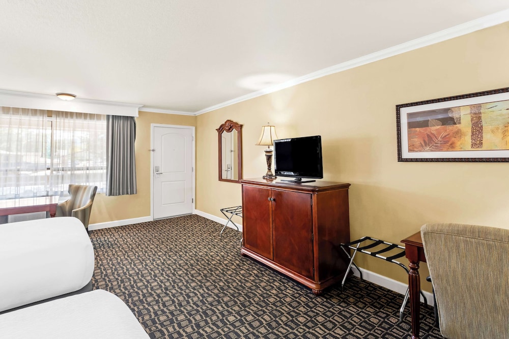 Best Western Miner's Inn - photo 11