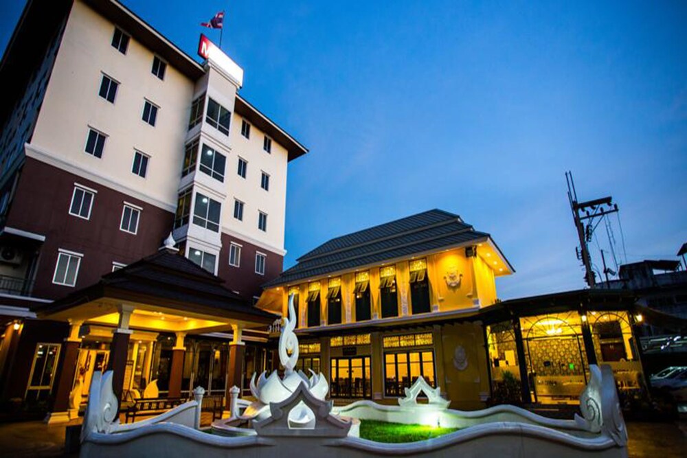 Madina Hotel - carbon neutral hotel in Rayong
