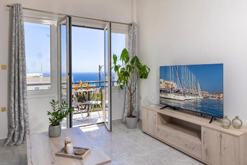 Aquaview Apartment — 4-Star Luxury Hotel in Ermoupolis, Greece