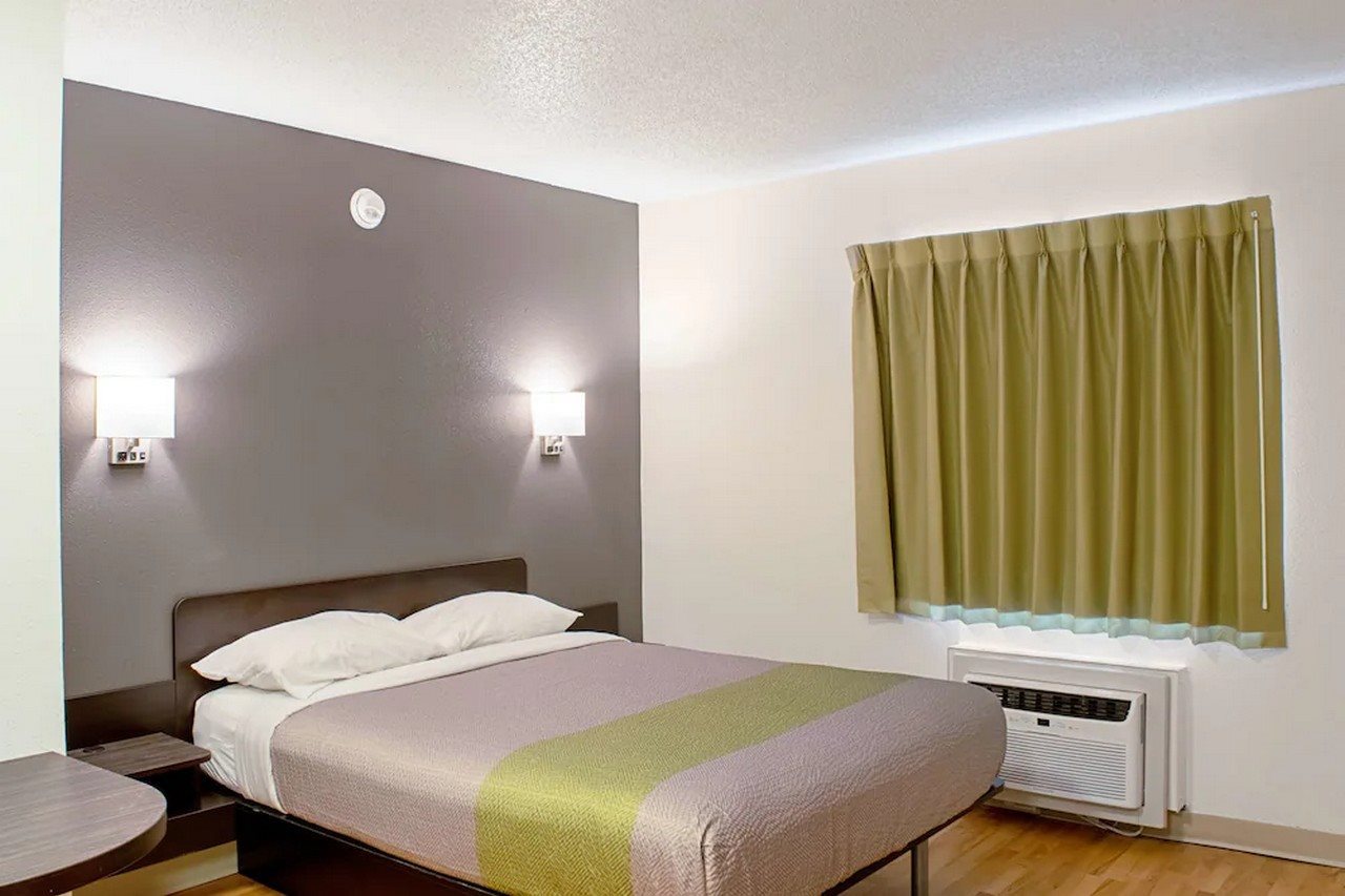 Welcome Suites Springdale - photo 7