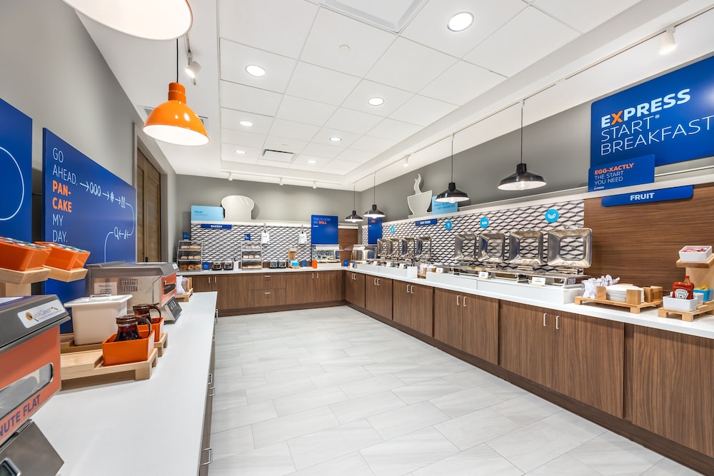Holiday Inn Express & Suites Nashville West End Univ Area by IHG - photo 44