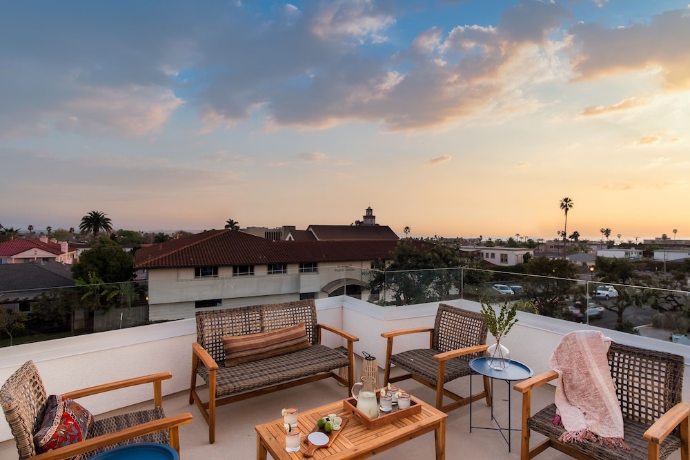 Skyline By Avantstay Modern Beach Retreat w Spacious Patio & Rooftop Views - photo 36