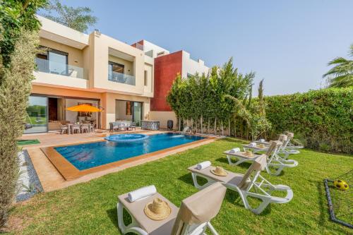 Villa cancun resort Luxury Spa cinéma & jacuzzi — 4-Star Luxury Hotel in Marrakesh, Morocco