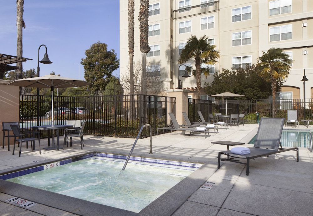 Residence Inn by Marriott Newark Silicon Valley - photo 31