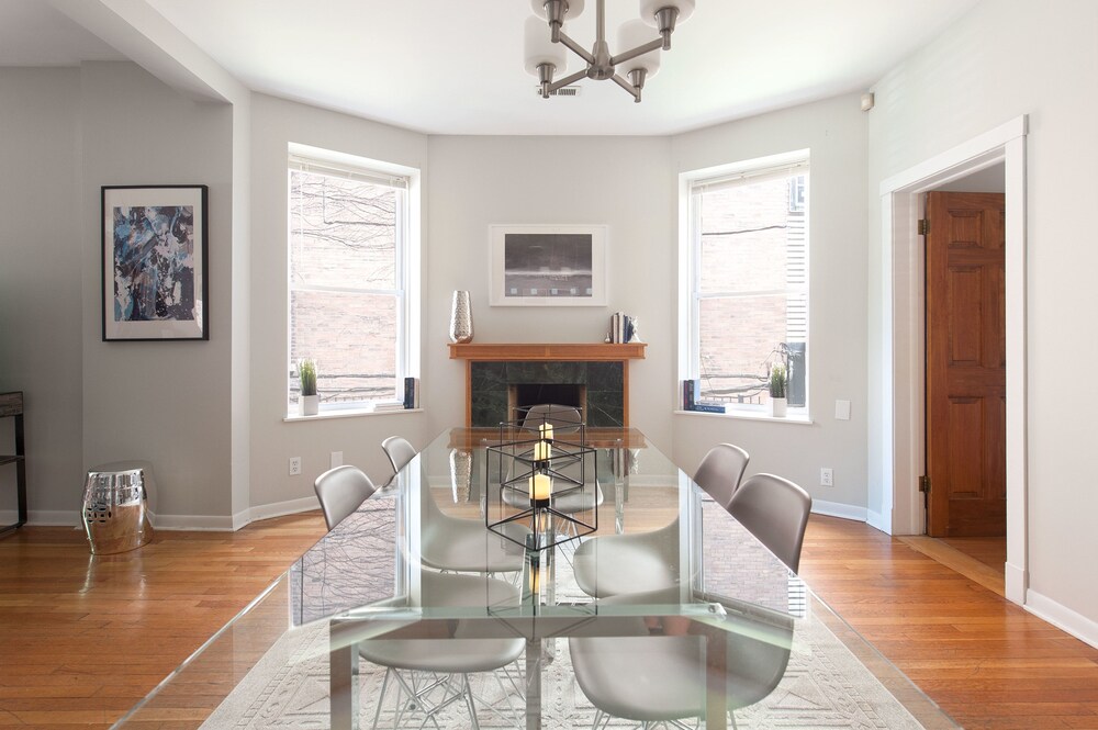 Sophisticated 4BR in Lincoln Park by Sonder - photo 7