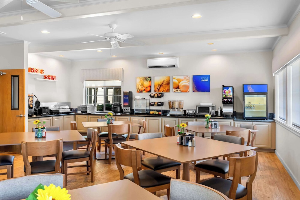 Comfort Inn & Suites Susanville - photo 33