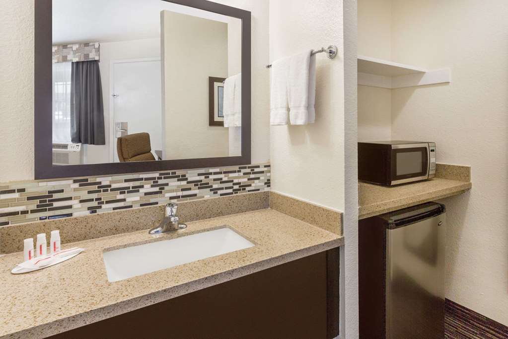 Ramada by Wyndham Monterey - photo 10