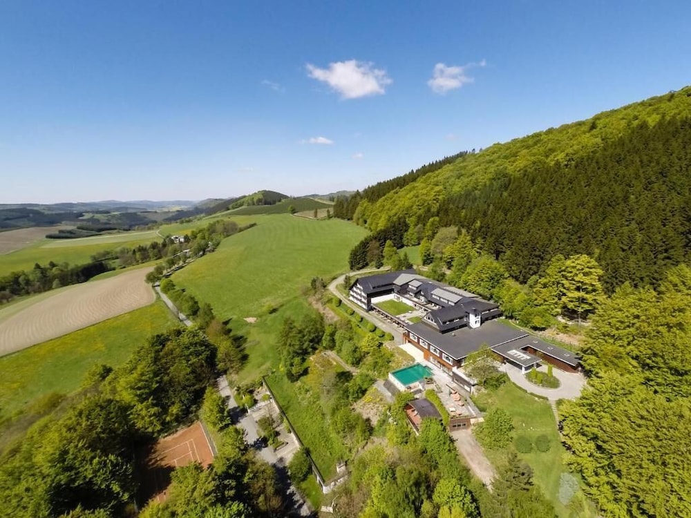 Waldhaus Ohlenbach - carbon neutral hotel in Schmallenberg