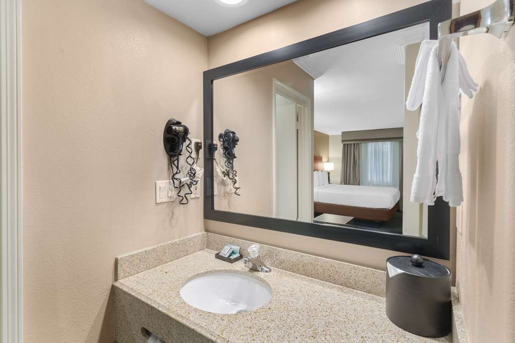 Best Western Oxnard Inn - photo 38