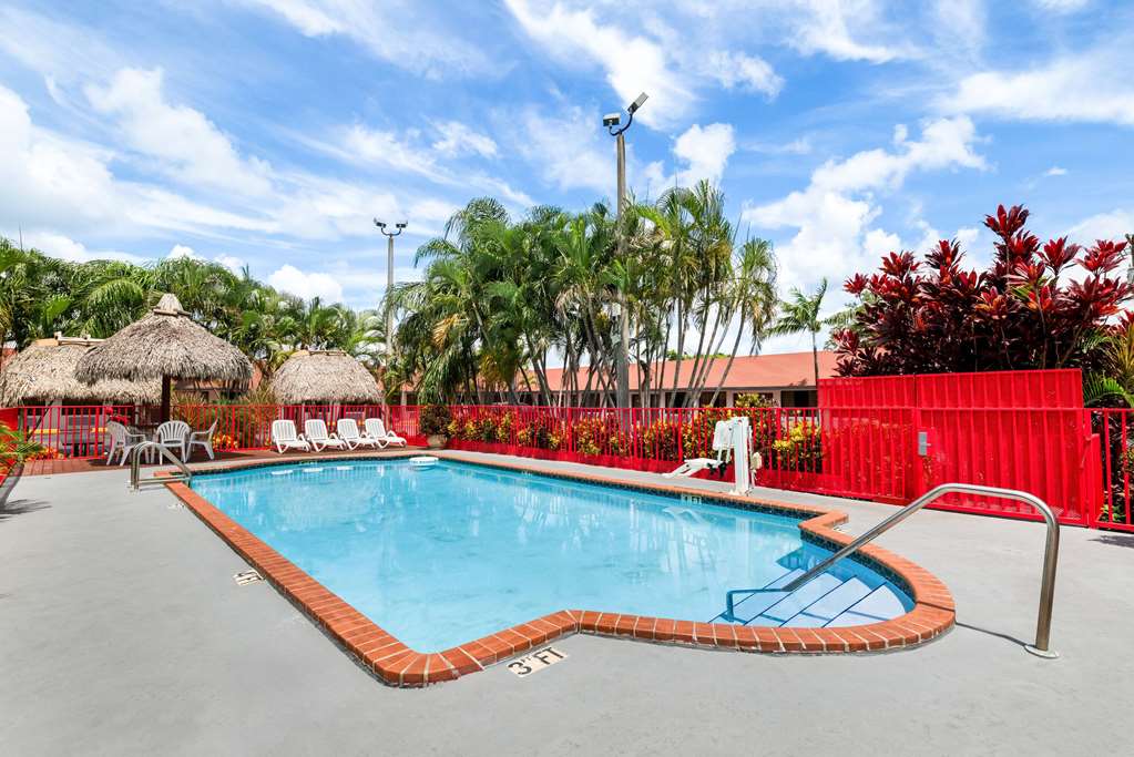 Super 8 by Wyndham Florida City Gateway to Keys Everglades - photo 12