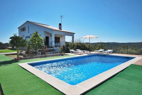 Club Villamar Andes — 4-Star Luxury Hotel in Vilobi D'onyar, Spain
