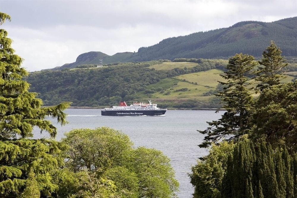 Ardgowan Cottage — 4-Star Luxury Hotel in Isle Of Arran, United Kingdom