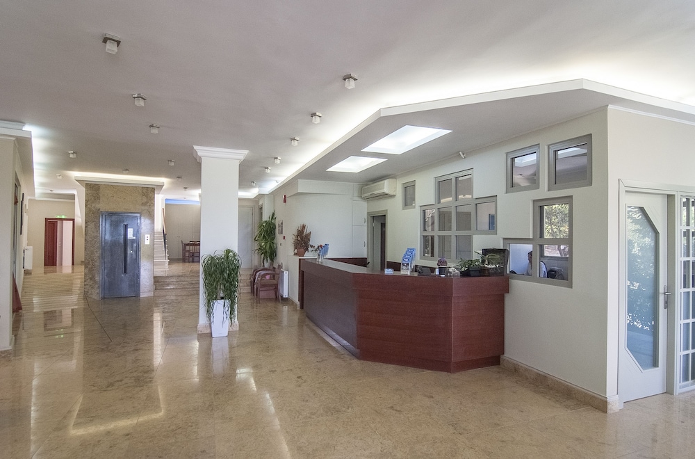 Almira Mare — Chalkida — photo 3