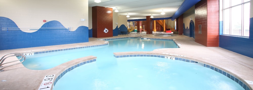 Holiday Inn Omaha Downtown Waterpark by IHG - photo 27